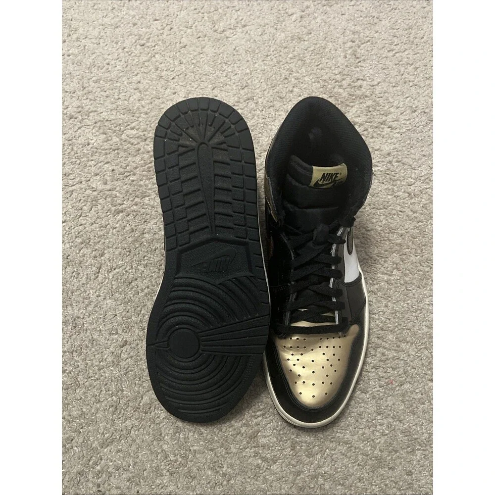 Mens Size 11 Air Jordan 1 Retro OG NRG High Gold Toe 2018 Used